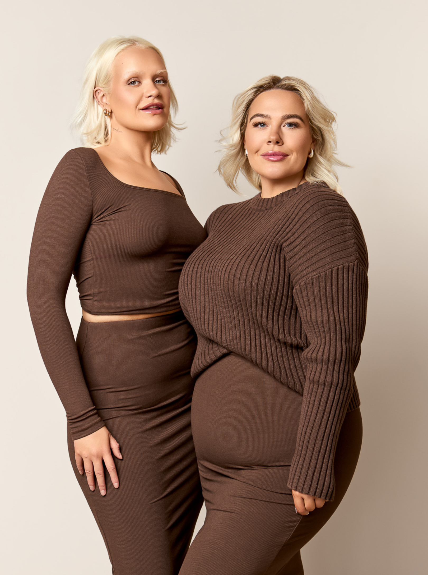 SIF ribbed bómull maxi pils | SÚKKULAÐI